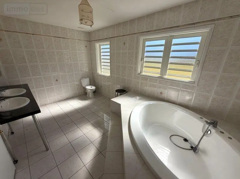 Maison a vendre Montagne 33570 Gironde 33 194 m2 5 pièces 570000 euros 97405/270 023