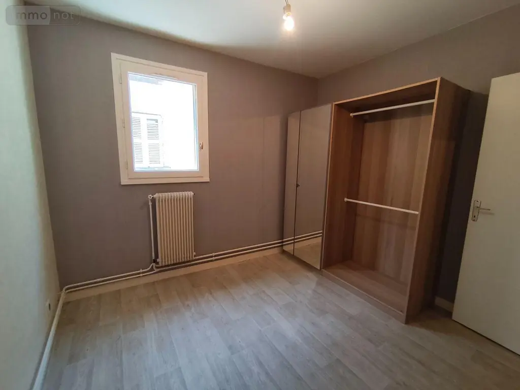 Appartement a vendre Riom 63200 Puy-de-Dôme 63 64 m2 4 pièces 126600 euros 13352/480 007