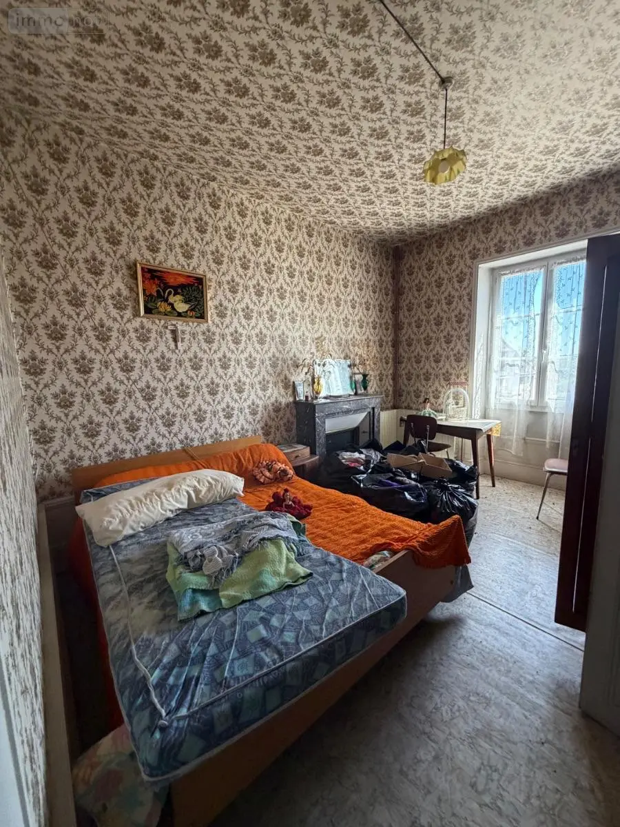 Propriete a vendre Chinon 37500 Indre-et-Loire 37 140 m2 6 pièces 108000 euros 37049-134 015