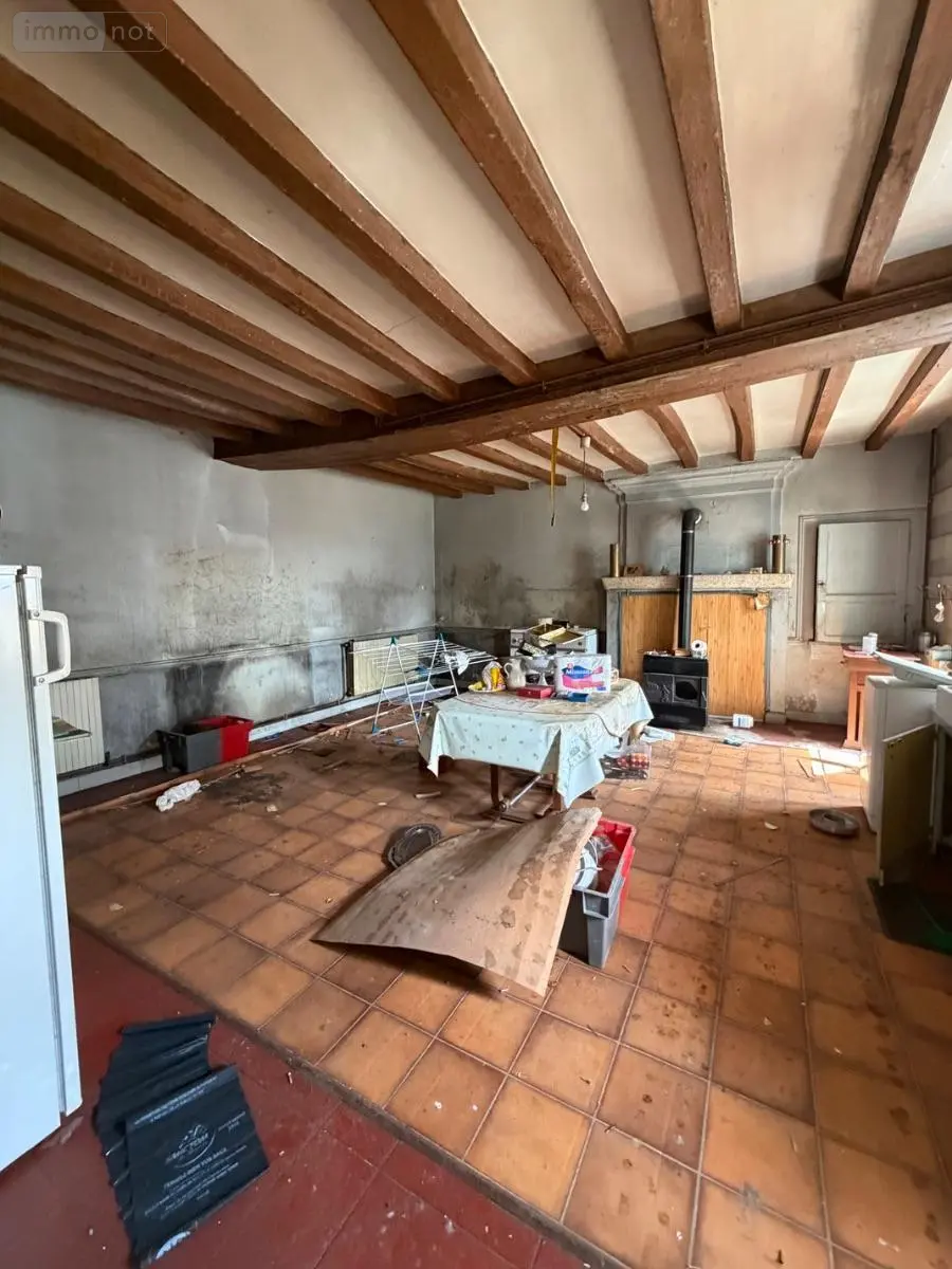 Propriete a vendre Chinon 37500 Indre-et-Loire 37 140 m2 6 pièces 108000 euros 37049-134 016