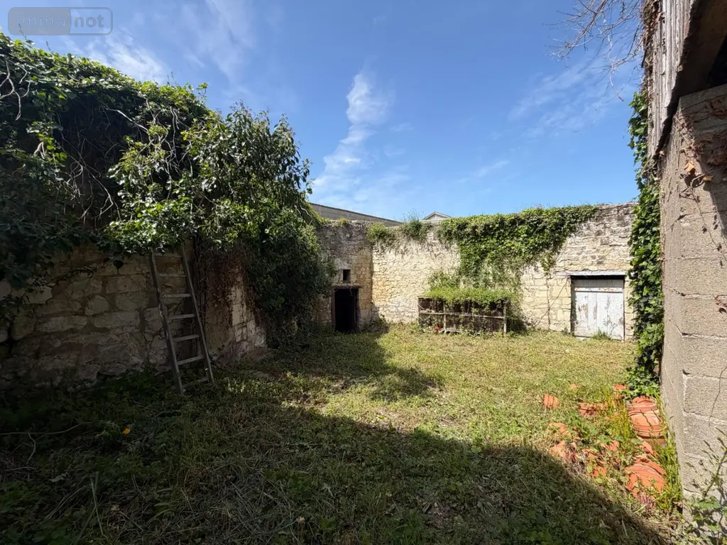 Propriete a vendre Chinon 37500 Indre-et-Loire 37 140 m2 6 pièces 108000 euros 37049-134 007
