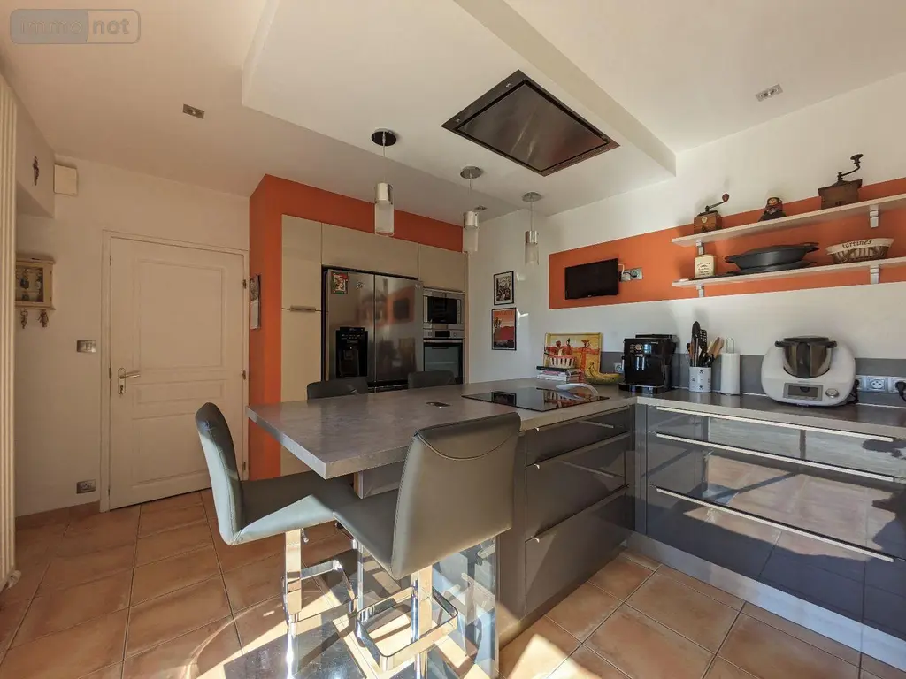Propriete a vendre Les Herbiers 85500 Vendée 85 258 m2 9 pièces 597000 euros 85013-1090068 010