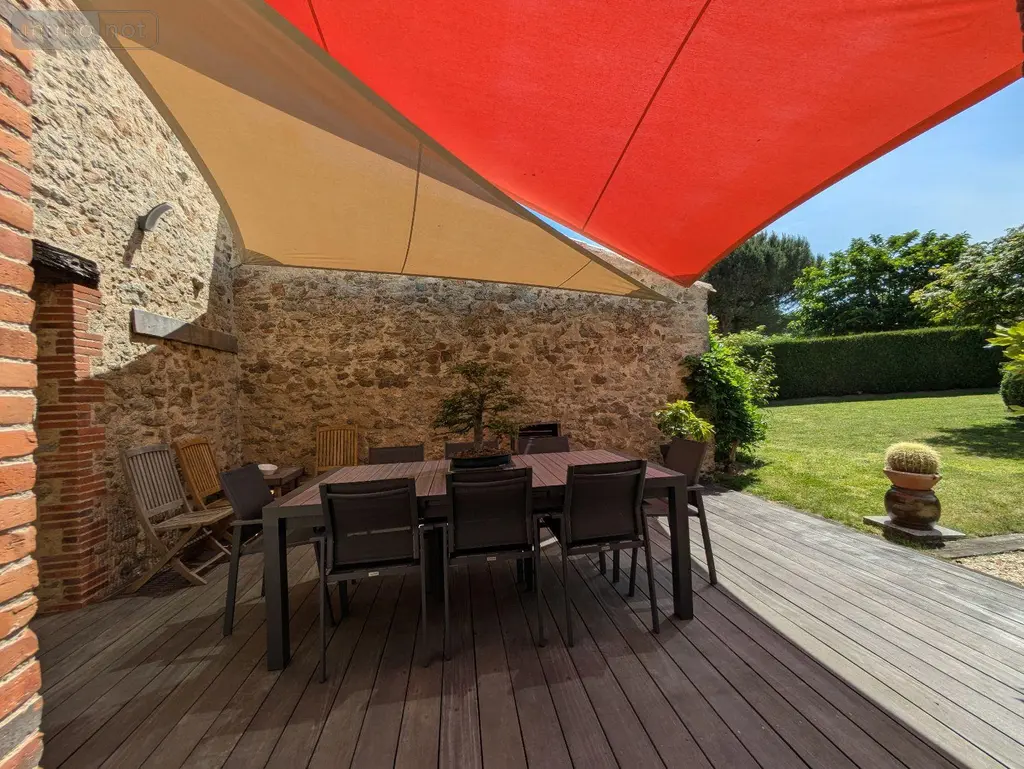 Propriete a vendre Les Herbiers 85500 Vendée 85 258 m2 9 pièces 597000 euros 85013-1090068 027