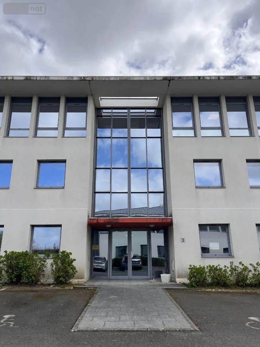 Fonds et murs commerciaux a vendre Pacé 35740 Ille-et-Vilaine 35 103 m2 213610 euros 11803/2406 002