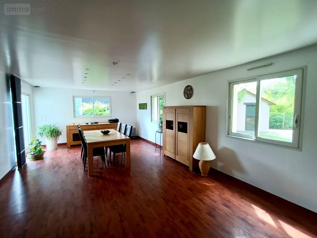 Maison a vendre Bruz 35170 Ille-et-Vilaine 35 173 m2 8 pièces 486450 euros 35129-6827 004