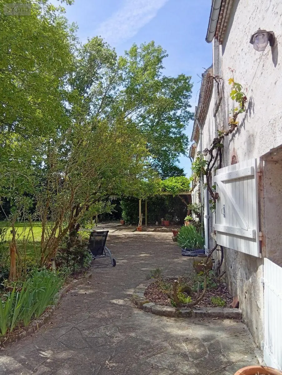 Propriete a vendre Beaugency 45190 Loiret 45 280 m2 11 pièces 356900 euros 091/1508 010