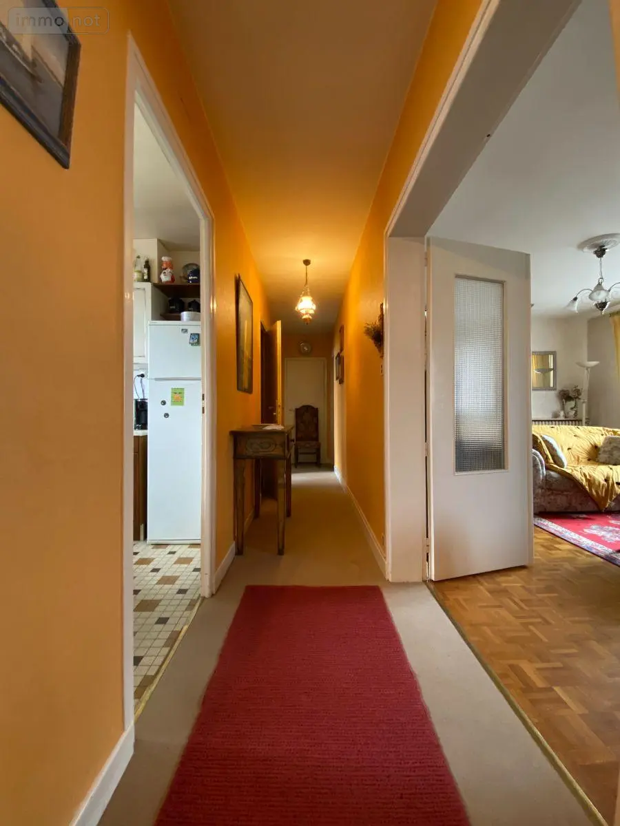 Appartement a vendre Arpajon-sur-Cère 15130 Cantal 15 147 m2 7 pièces 203520 euros 15061-58 003