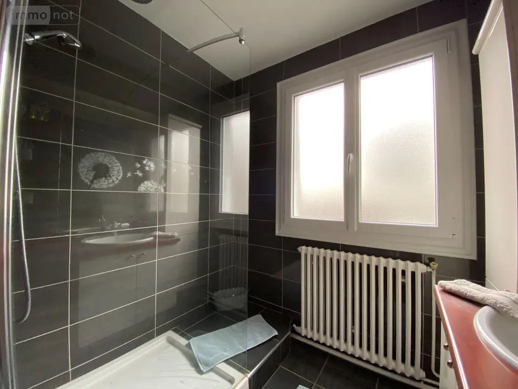 Appartement a vendre Arpajon-sur-Cère 15130 Cantal 15 147 m2 7 pièces 203520 euros 15061-58 006