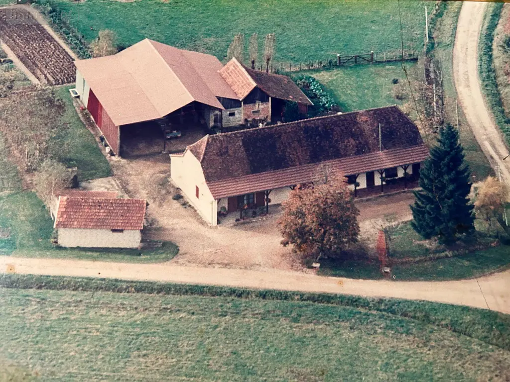 Maison a vendre La Chapelle-Naude 71500 Saône-et-Loire 71 180 m2 6 pièces 170000 euros 13755/495 005