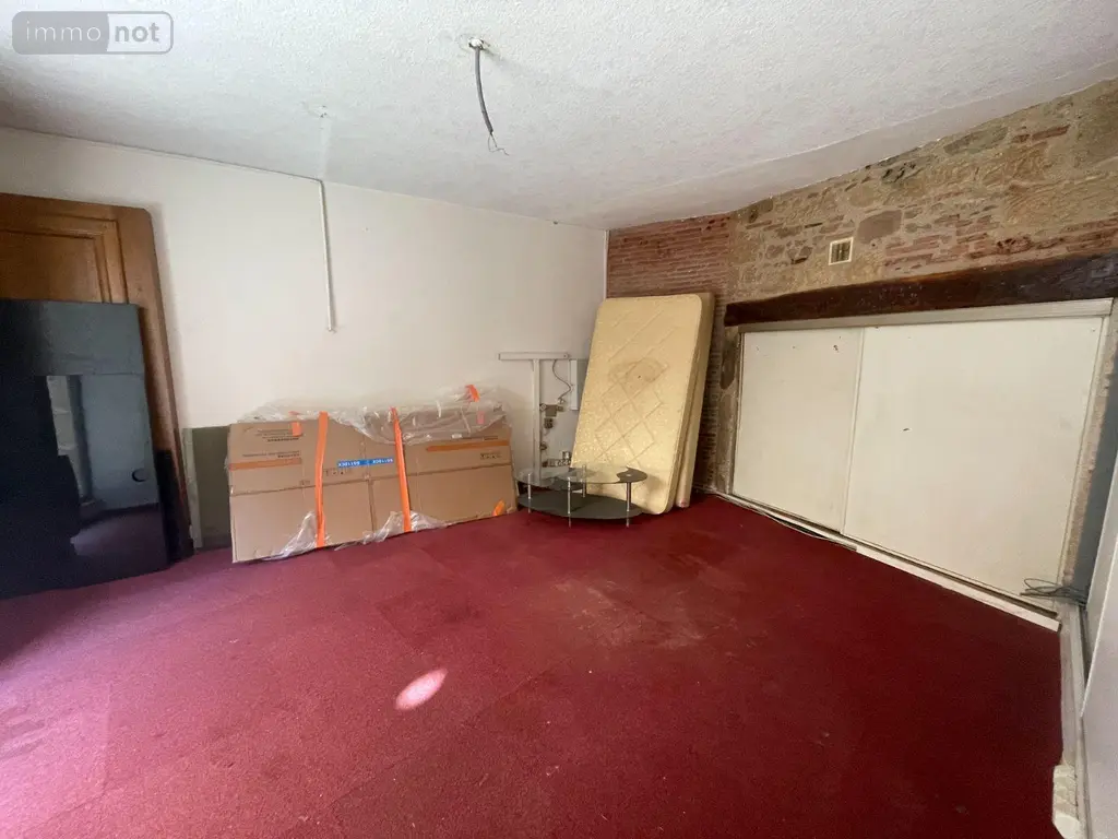 Immeuble de rapport a vendre Lacapelle-Marival 46120 Lot 46 89 m2 4 pièces 68000 euros 46030/IMMR/575 003