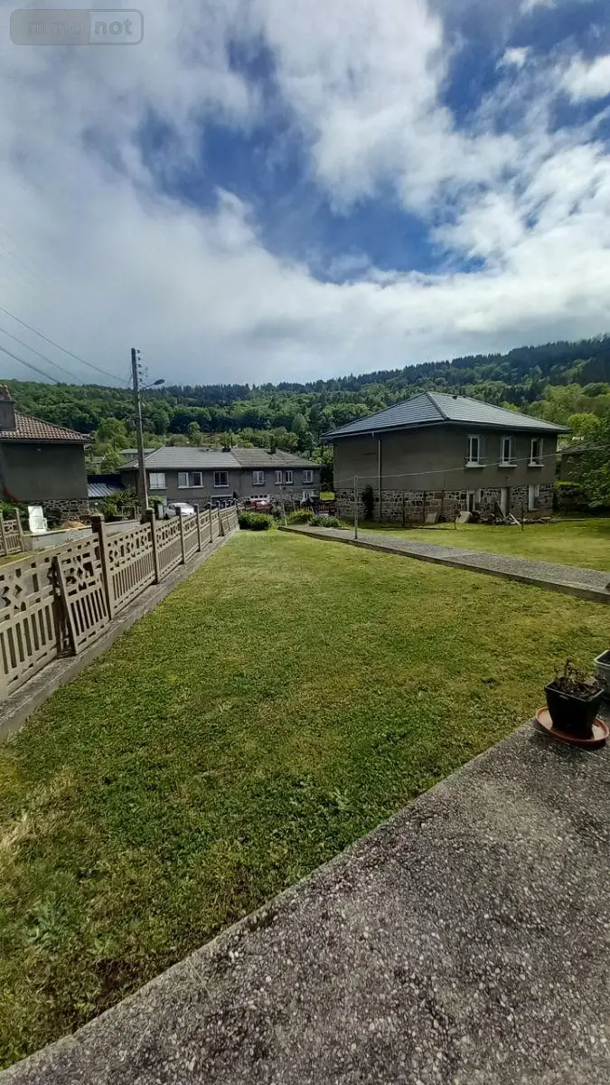 Maison a vendre Neussargues-Moissac 15170 Cantal 15 86 m2 130000 euros FG/2537 012