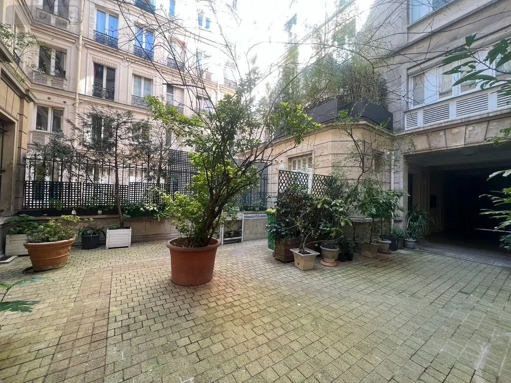 Appartement a vendre Paris 16e Arrondissement 75016 Paris 75 63 m2 3 pièces 490000 euros 66018/290 022