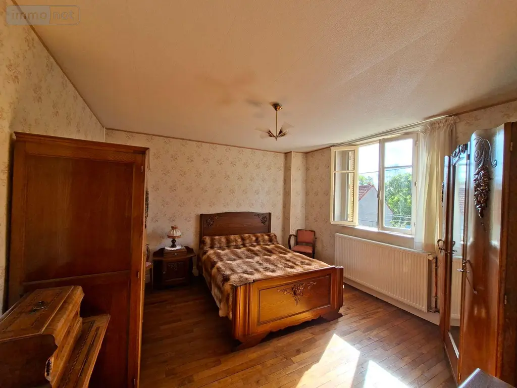 Maison a vendre Saint-Amand-Montrond 18200 Cher 18 88 m2 4 pièces 97520 euros 26093 008