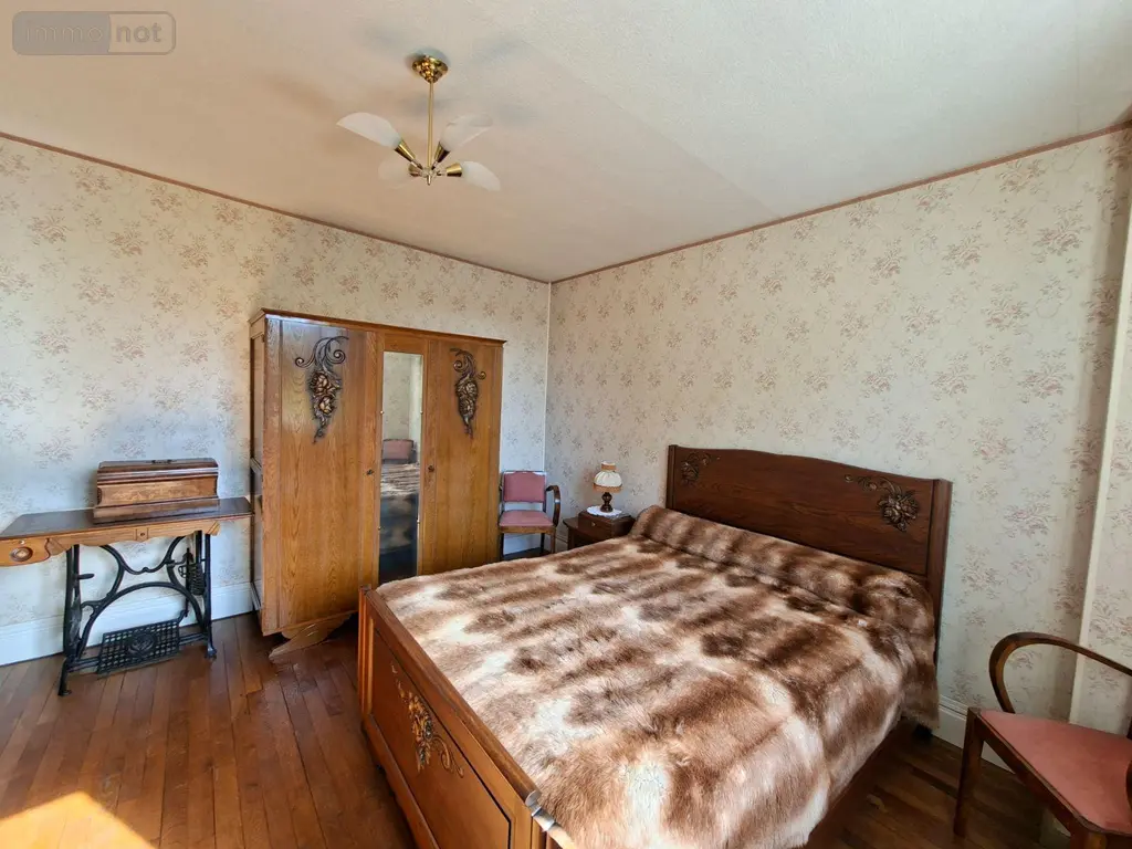 Maison a vendre Saint-Amand-Montrond 18200 Cher 18 88 m2 4 pièces 97520 euros 26093 009