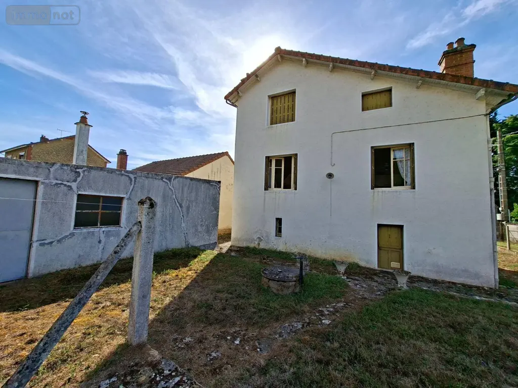 Maison a vendre Saint-Amand-Montrond 18200 Cher 18 88 m2 4 pièces 97520 euros 26093 002