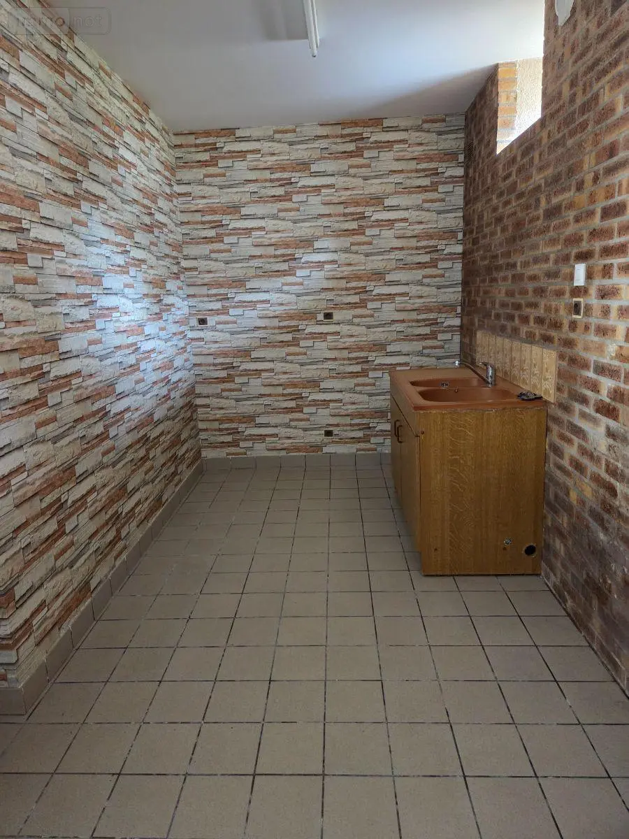 Maison a vendre Mayenne 53100 Mayenne 53 83 m2 5 pièces 141000 euros 53075/FC67 006