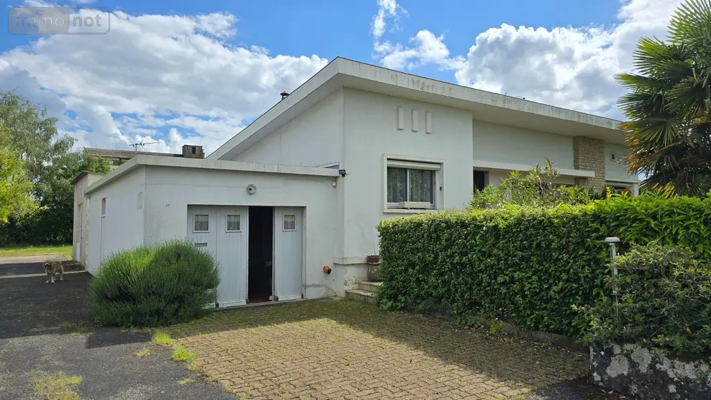 Maison a vendre Sauzé-entre-Bois 79190 Deux-Sèvres 79 134 m2 10 pièces 147300 euros 13254 002