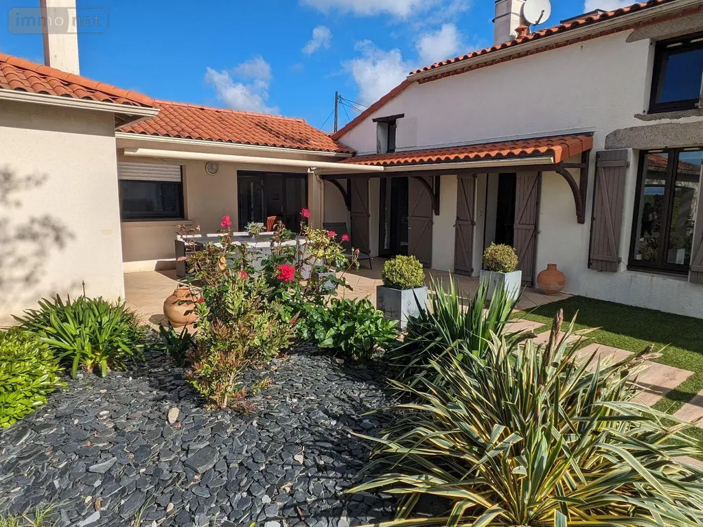 Maison a vendre Les Herbiers 85500 Vendée 85 160 m2 7 pièces 417000 euros 85013-1090075 009