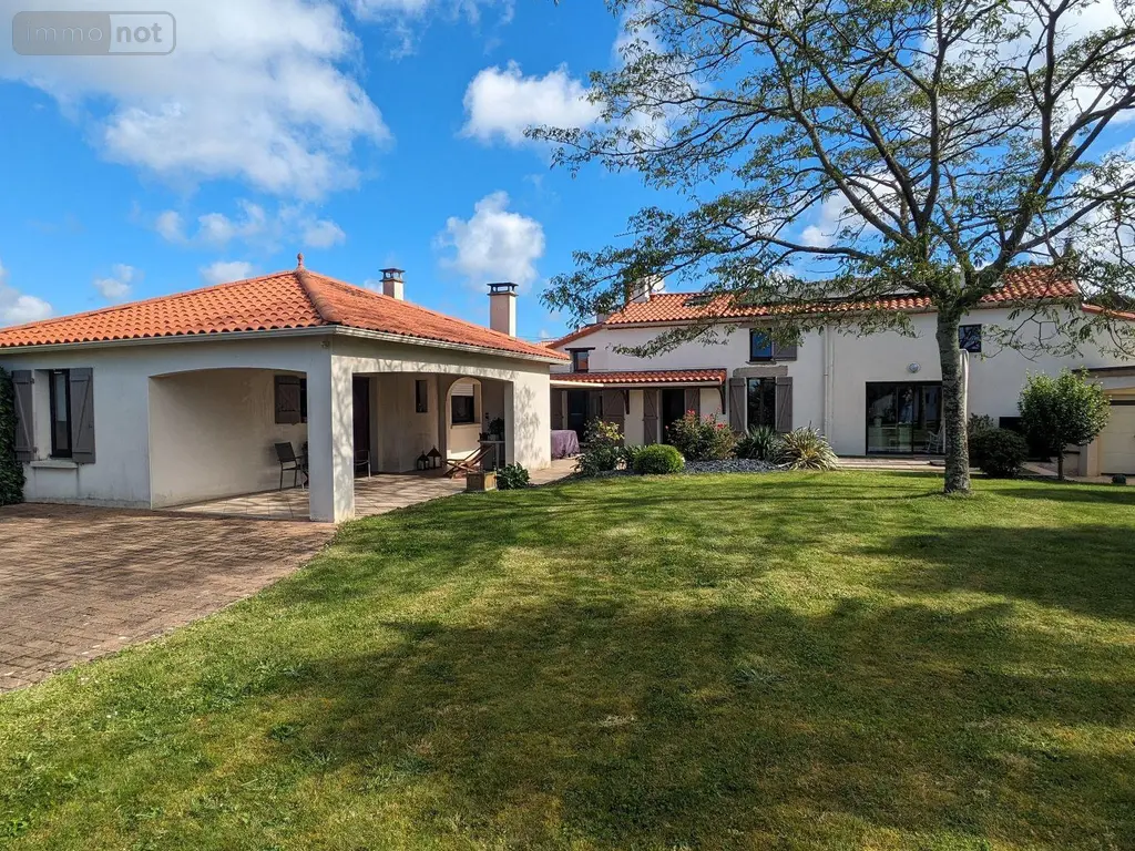 Maison a vendre Les Herbiers 85500 Vendée 85 160 m2 7 pièces 417000 euros 85013-1090075 002