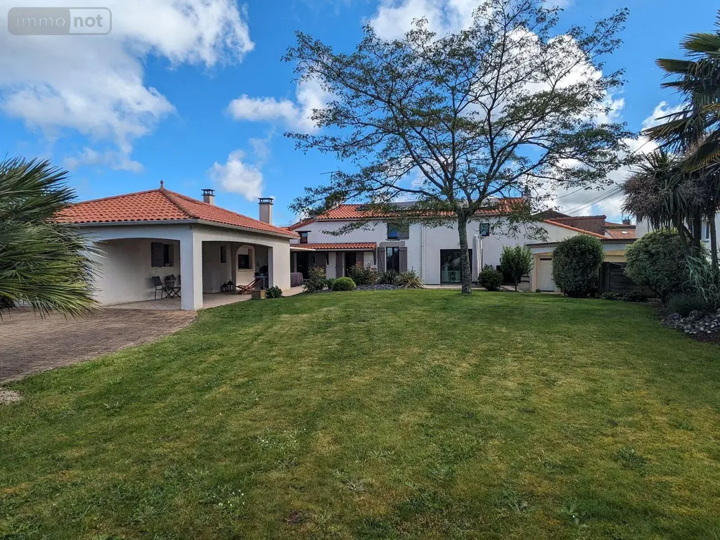 Maison a vendre Les Herbiers 85500 Vendée 85 160 m2 7 pièces 417000 euros 85013-1090075 005