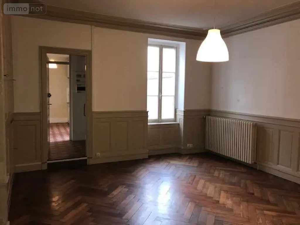 Location appartement Louhans-Châteaurenaud 71500 Saône-et-Loire 71 79 m2 2 pièces 405 euros GÉRANCE 11 004