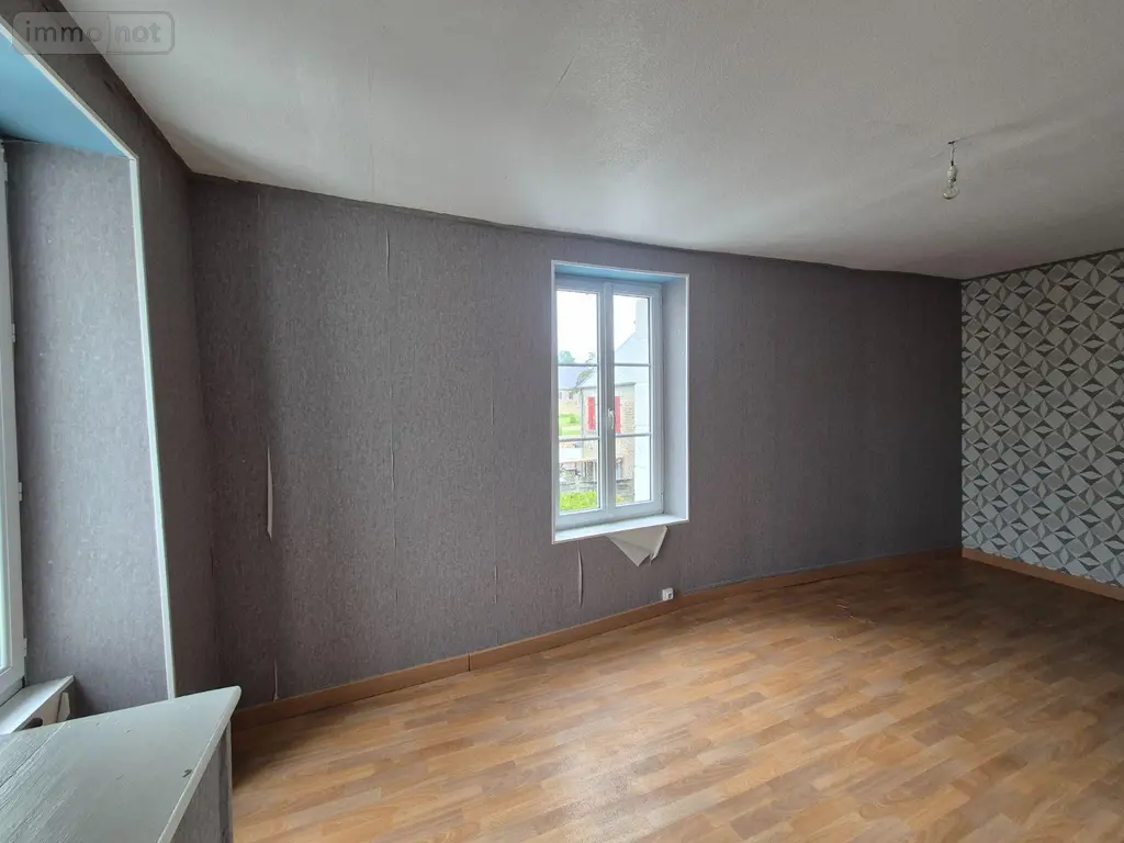 Fonds et murs commerciaux a vendre Domjean 50420 Manche 50 68250 euros 26-16 006