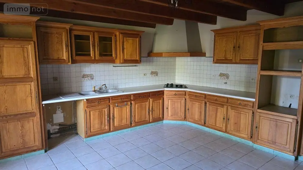 Maison a vendre Lezay 79120 Deux-Sèvres 79 175 m2 7 pièces 167900 euros 1705 007
