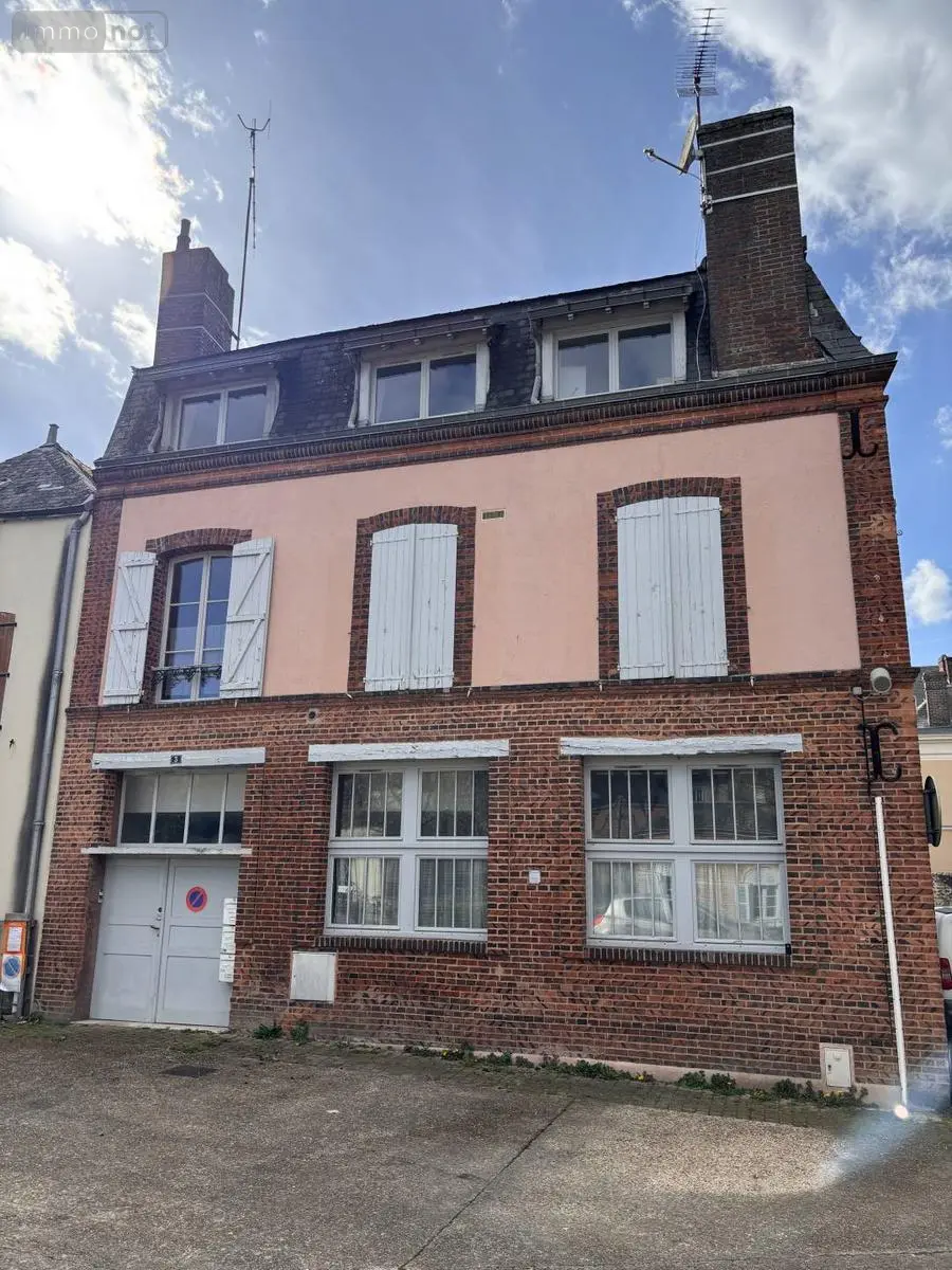 Immeuble de rapport a vendre Saint-Calais 72120 Sarthe 72 114 m2 6 pièces 135880 euros 101/1978 005