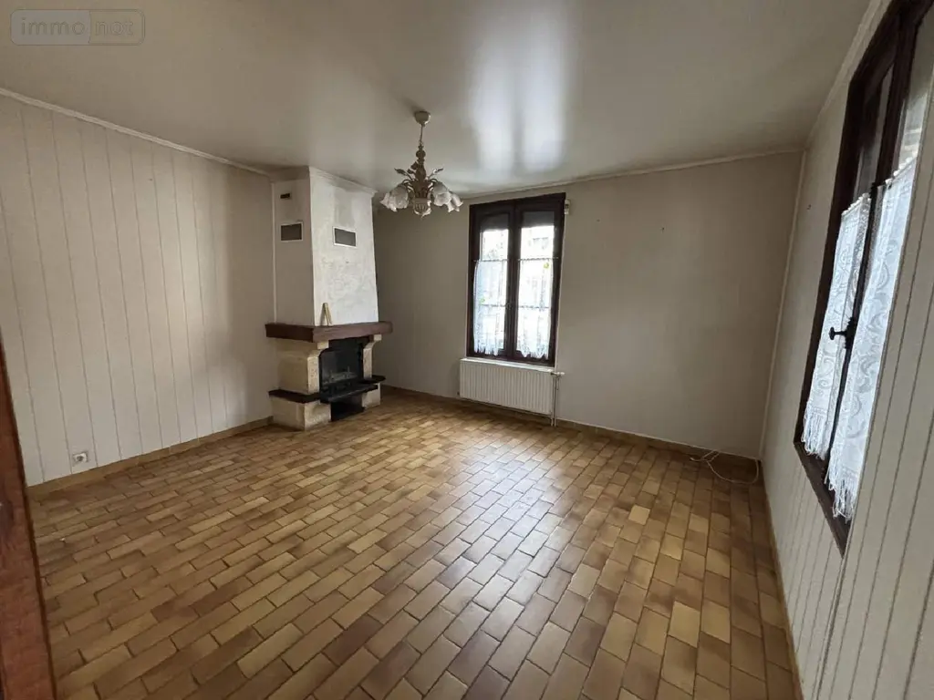 Maison a vendre Bessé-sur-Braye 72310 Sarthe 72 85 m2 78900 euros 101/1971 005