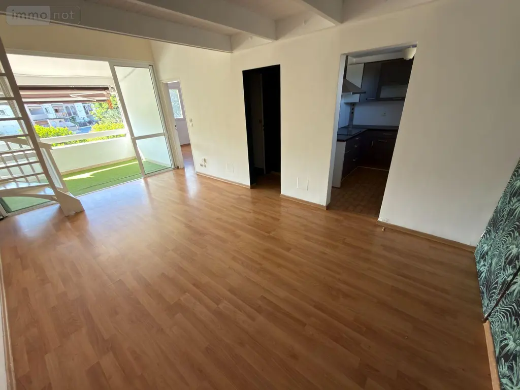 Appartement a vendre Saint-Gilles-les-Bains 97434 La Réunion 974 63 m2 3 pièces 305000 euros 97405/282 004