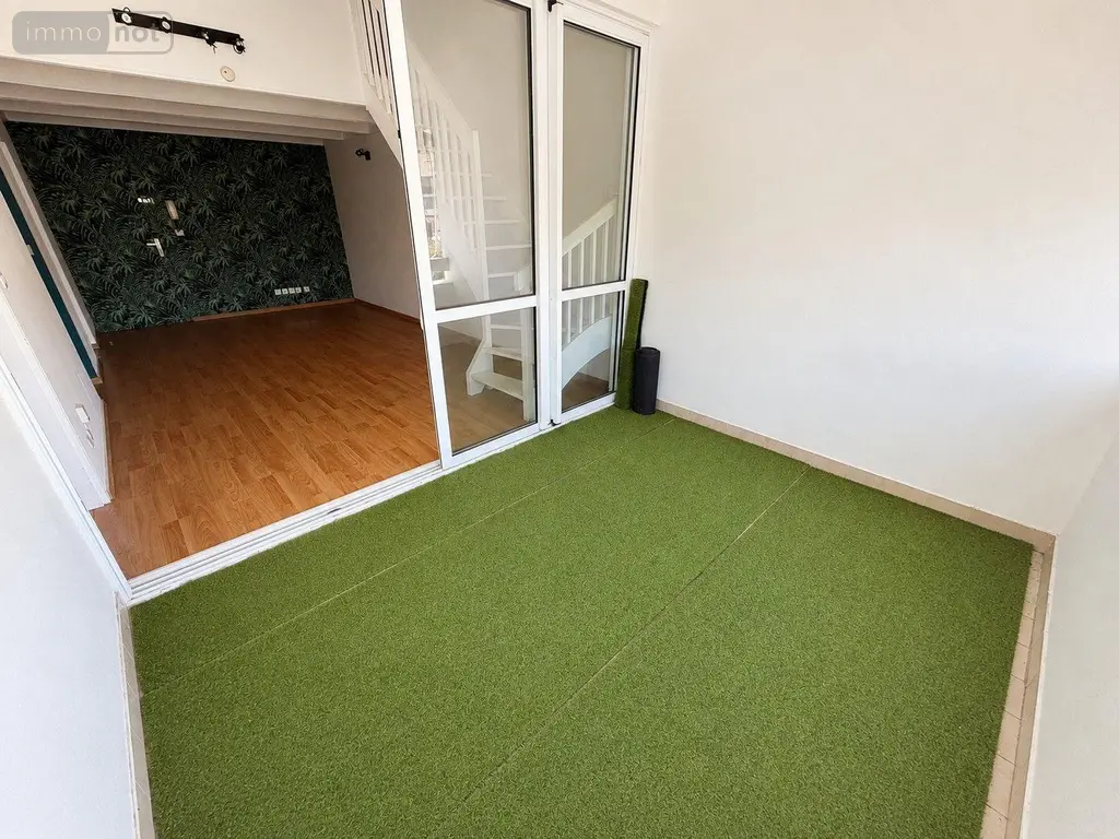 Appartement a vendre Saint-Gilles-les-Bains 97434 La Réunion 974 63 m2 3 pièces 305000 euros 97405/282 001