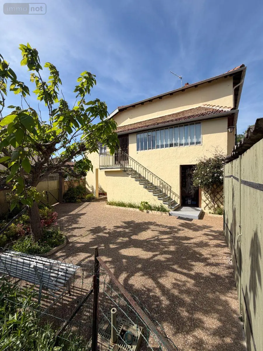 Maison a vendre Mâcon 71000 Saône-et-Loire 71 141 m2 6 pièces 193000 euros MA 688 020