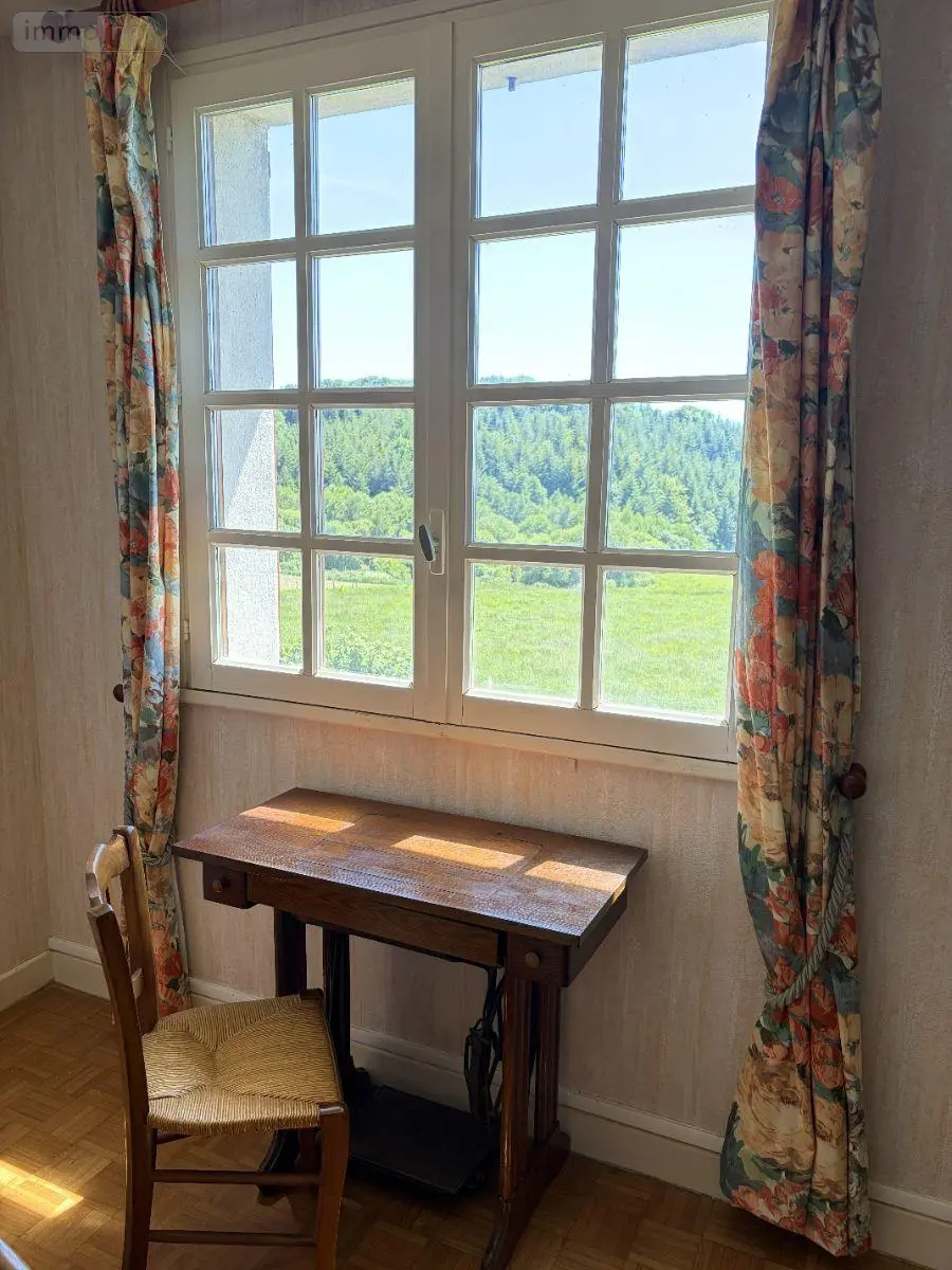 Maison a vendre Arpajon-sur-Cère 15130 Cantal 15 130 m2 5 pièces 169600 euros 15061-62 016