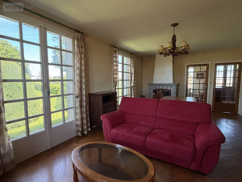 Maison a vendre Arpajon-sur-Cère 15130 Cantal 15 130 m2 5 pièces 169600 euros 15061-62 012