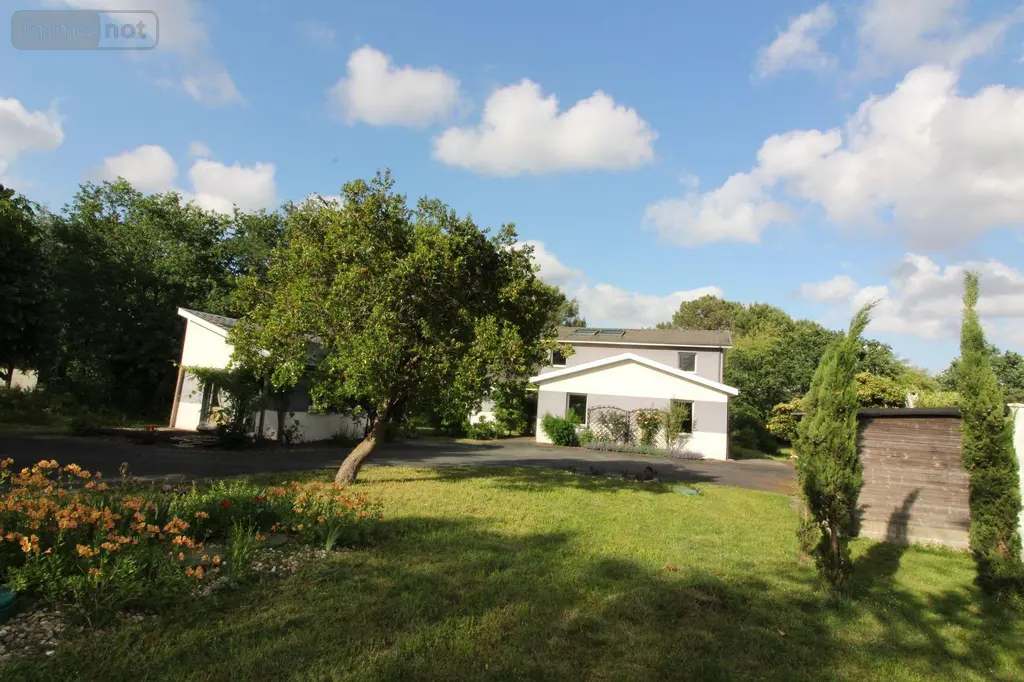 Maison a vendre Blanquefort 33290 Gironde 33 225 m2 8 pièces 852800 euros 022/1242 003
