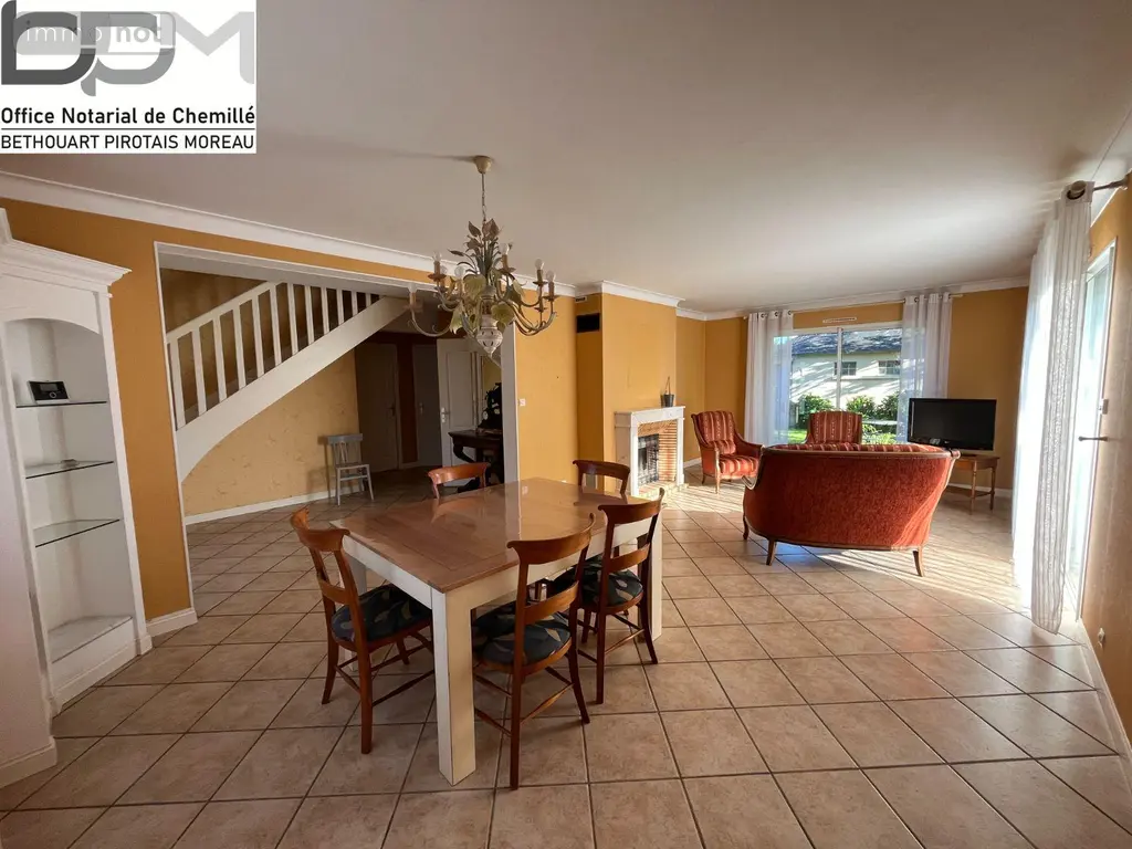 Maison a vendre Chemillé-en-Anjou 49120 Maine-et-Loire 49 105 m2 5 pièces 250000 euros 49062/817 003