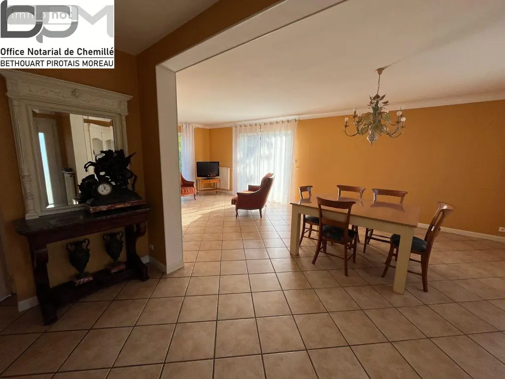 Maison a vendre Chemillé-en-Anjou 49120 Maine-et-Loire 49 105 m2 5 pièces 250000 euros 49062/817 008
