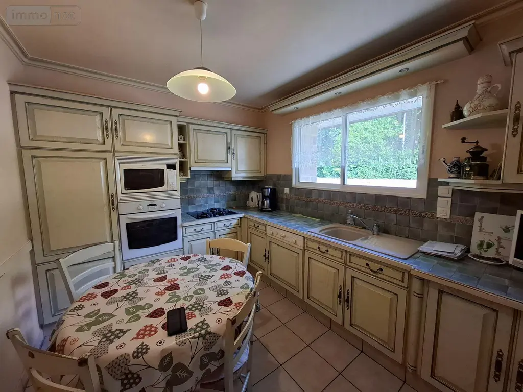 Maison a vendre Saint-Nicolas-du-Pélem 22480 Côtes-d'Armor 22 115 m2 6 pièces 241500 euros 22075/MAIS1673 007