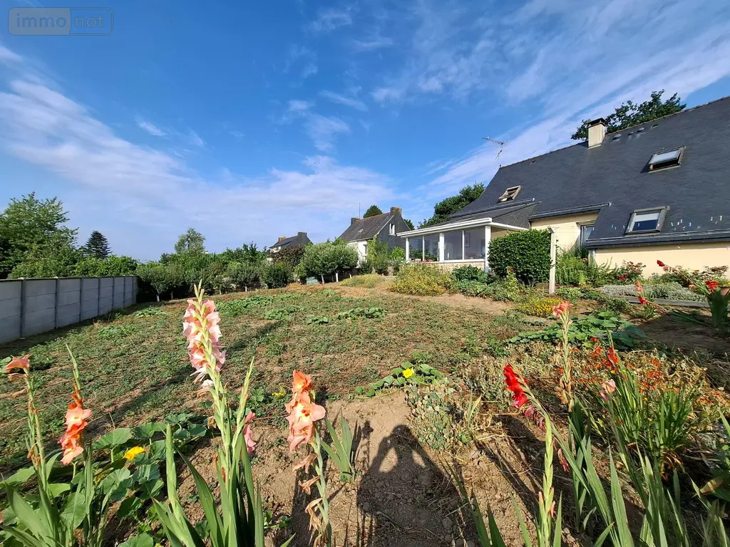Maison a vendre Saint-Nicolas-du-Pélem 22480 Côtes-d'Armor 22 115 m2 6 pièces 241500 euros 22075/MAIS1673 015