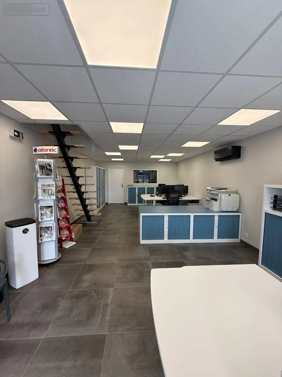 Fonds et murs commerciaux a vendre Mesnil-Raoul 76520 Seine-Maritime 76 405000 euros 020/869 004