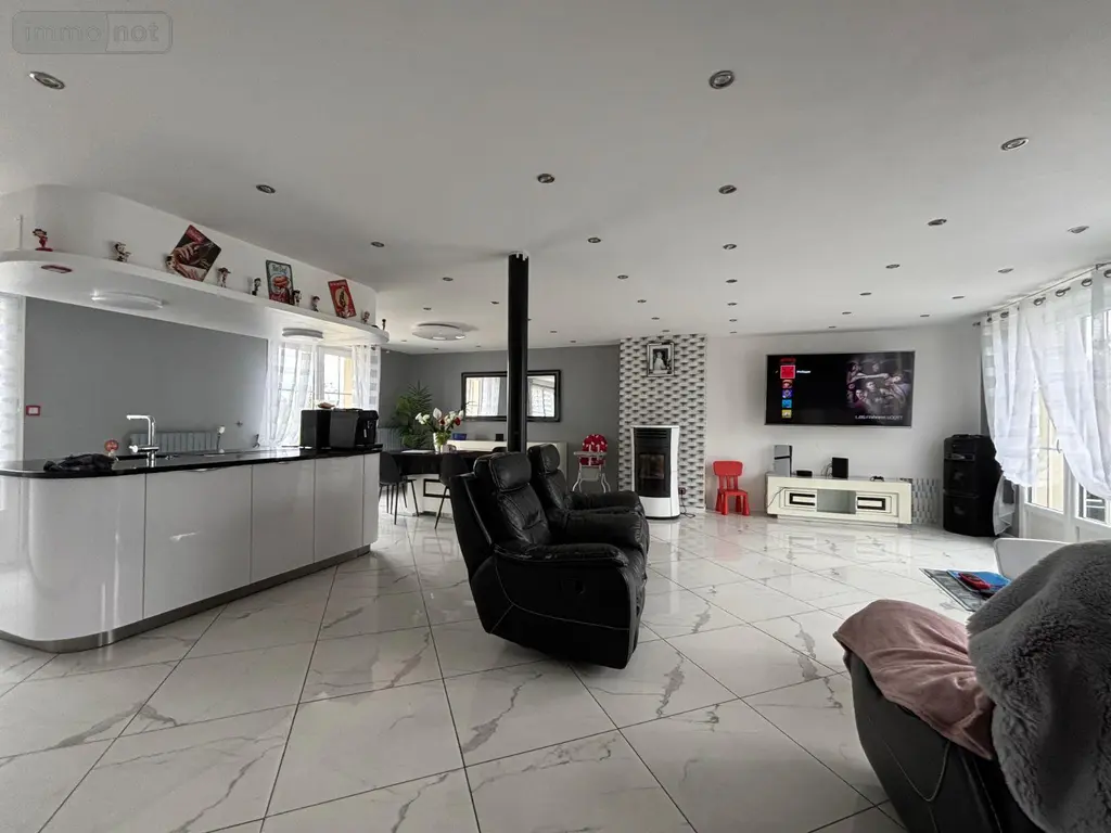 Maison a vendre La Chapelle-Fleurigné 35133 Ille-et-Vilaine 35 237 m2 6 pièces 332670 euros 1371 002