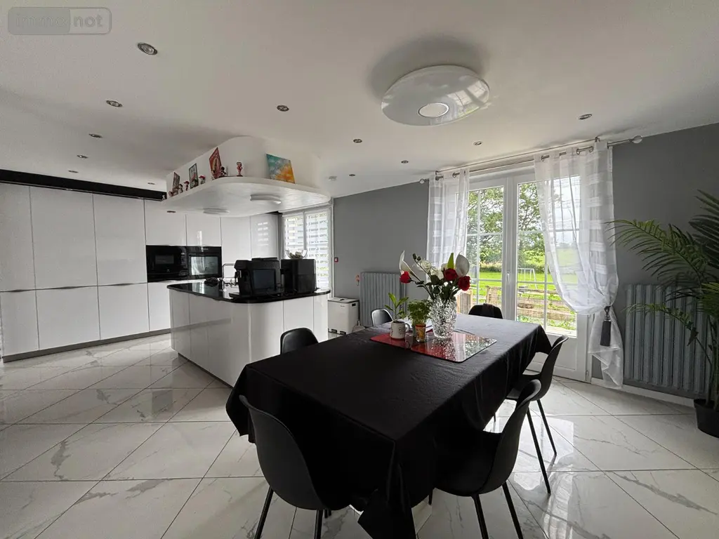 Maison a vendre La Chapelle-Fleurigné 35133 Ille-et-Vilaine 35 237 m2 6 pièces 332670 euros 1371 003