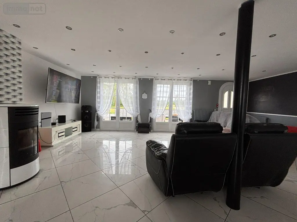 Maison a vendre La Chapelle-Fleurigné 35133 Ille-et-Vilaine 35 237 m2 6 pièces 332670 euros 1371 004