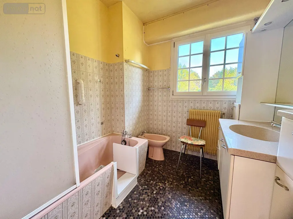 Maison a vendre Vern-sur-Seiche 35770 Ille-et-Vilaine 35 137 m2 6 pièces 392000 euros 35129-6865 013