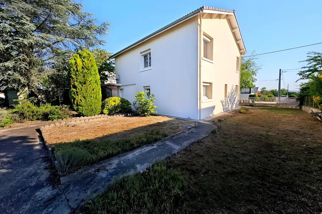 Maison a vendre Pont-du-Château 63430 Puy-de-Dôme 63 122 m2 6 pièces 234800 euros 13372/346 002