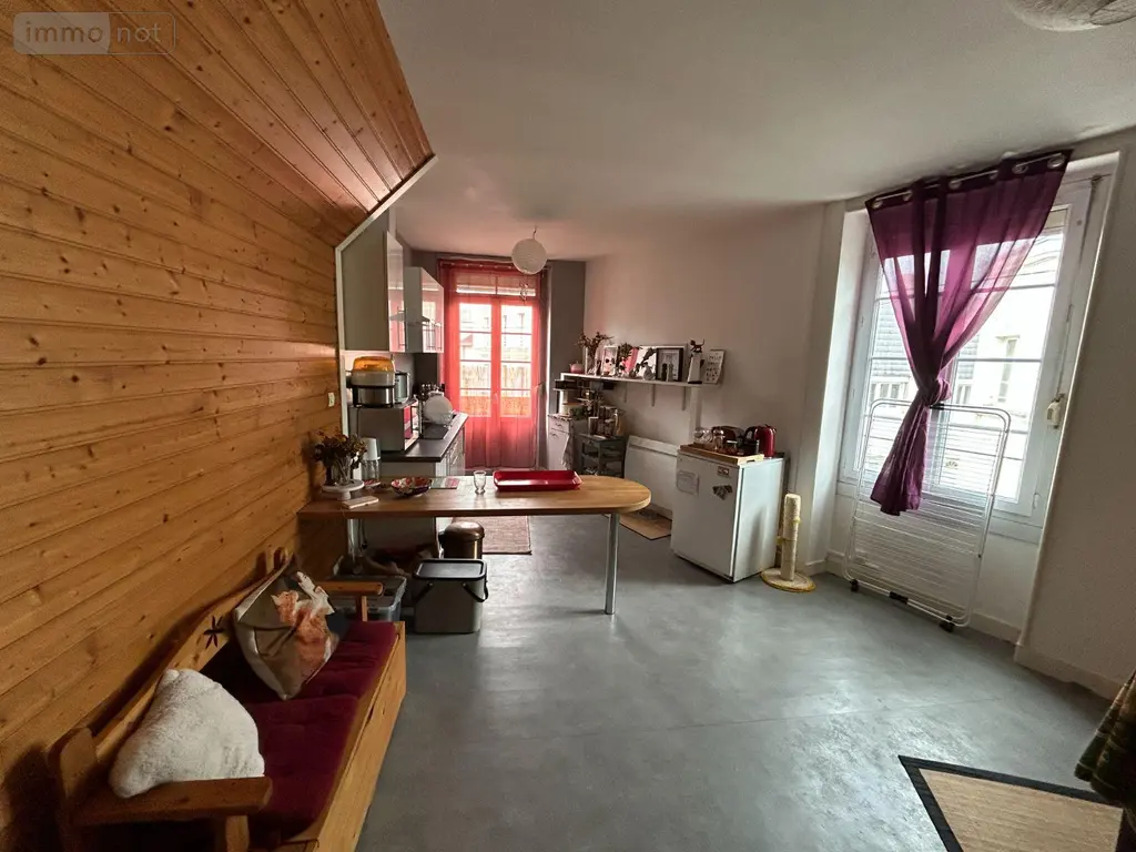 Immeuble de rapport a vendre Chalonnes-sur-Loire 49290 Maine-et-Loire 49 200 m2 227685 euros 12516/1311 004
