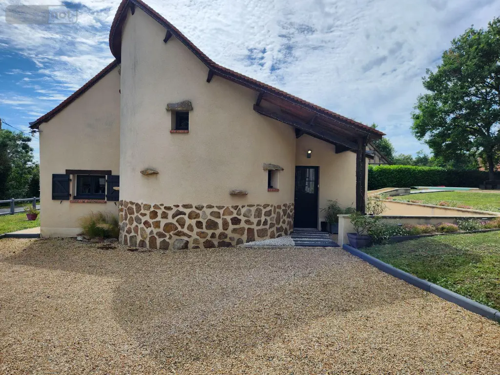 Propriete a vendre Clermont-Créans 72200 Sarthe 72 146 m2 6 pièces 288200 euros 1260 012