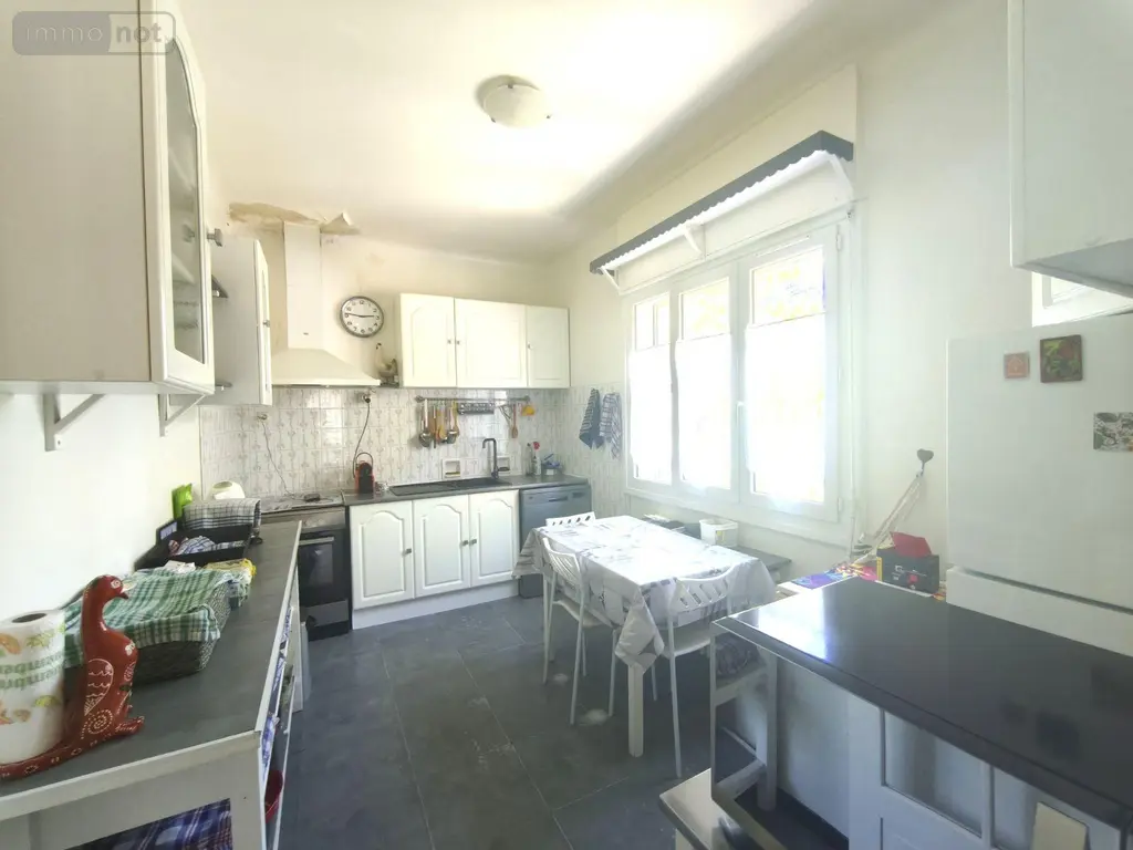 Maison a vendre Saint-Martin-de-Crau 13310 Bouches-du-Rhône 13 107 m2 5 pièces 388500 euros 075/209 007