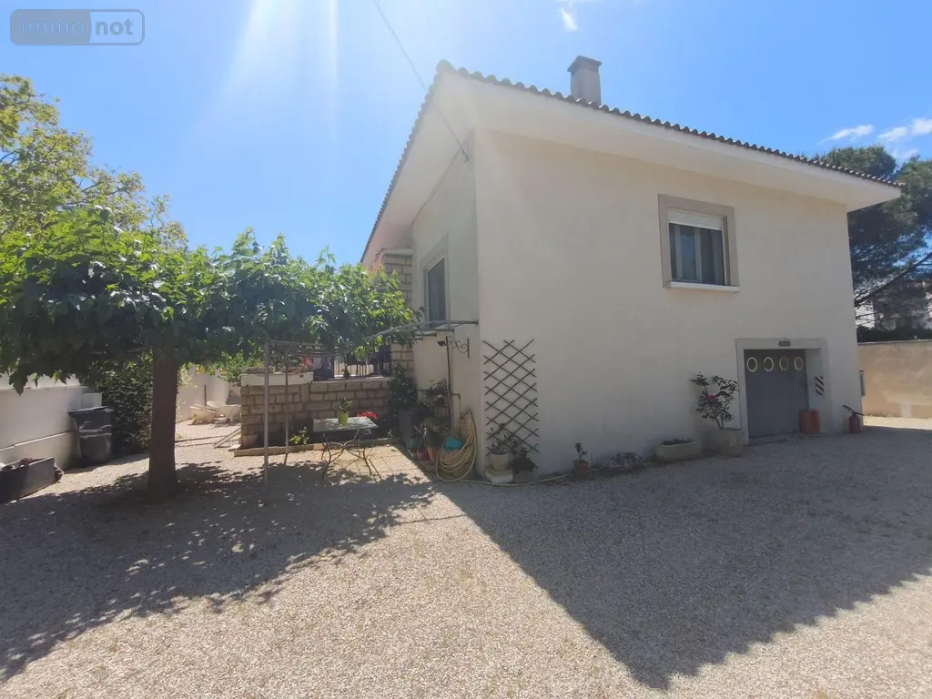 Maison a vendre Saint-Martin-de-Crau 13310 Bouches-du-Rhône 13 107 m2 5 pièces 388500 euros 075/209 017