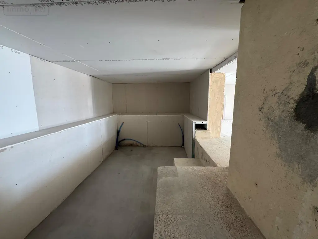 Fonds et murs commerciaux a vendre Ajaccio 20000 Corse-du-Sud 2A 74 m2 5 pièces 820000 euros 15655/979 009